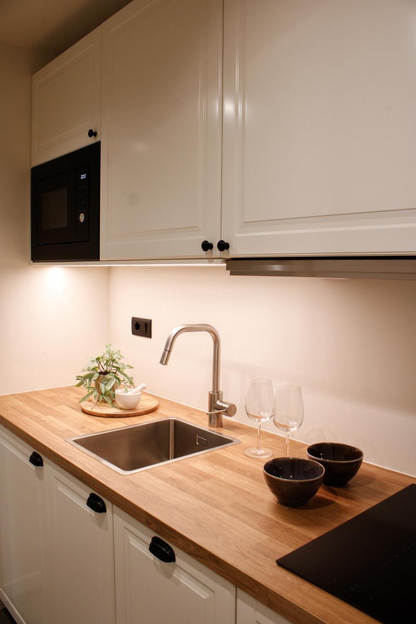 Pamar Downtown Apartments Сплит Экстерьер фото