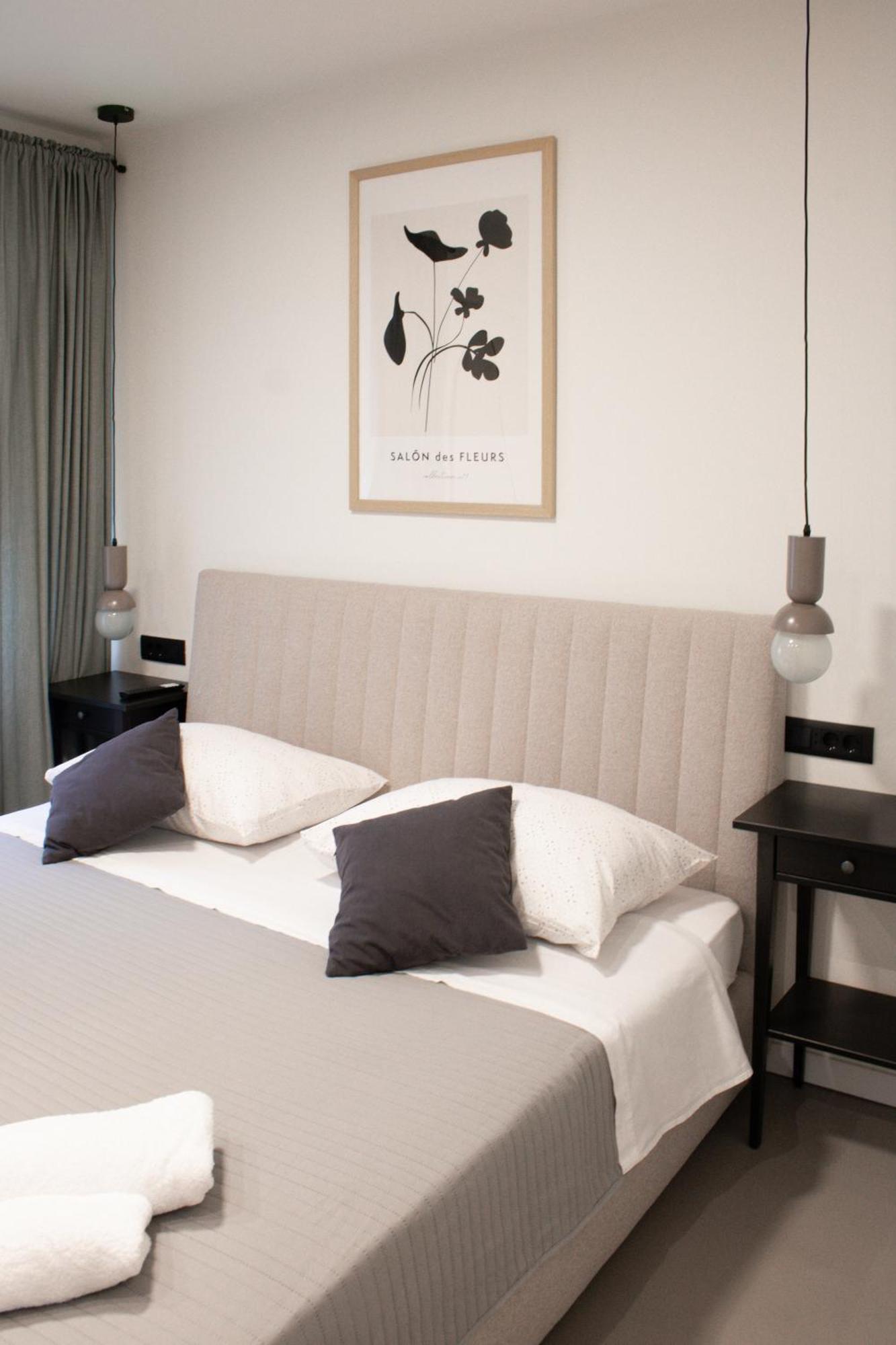Pamar Downtown Apartments Сплит Экстерьер фото
